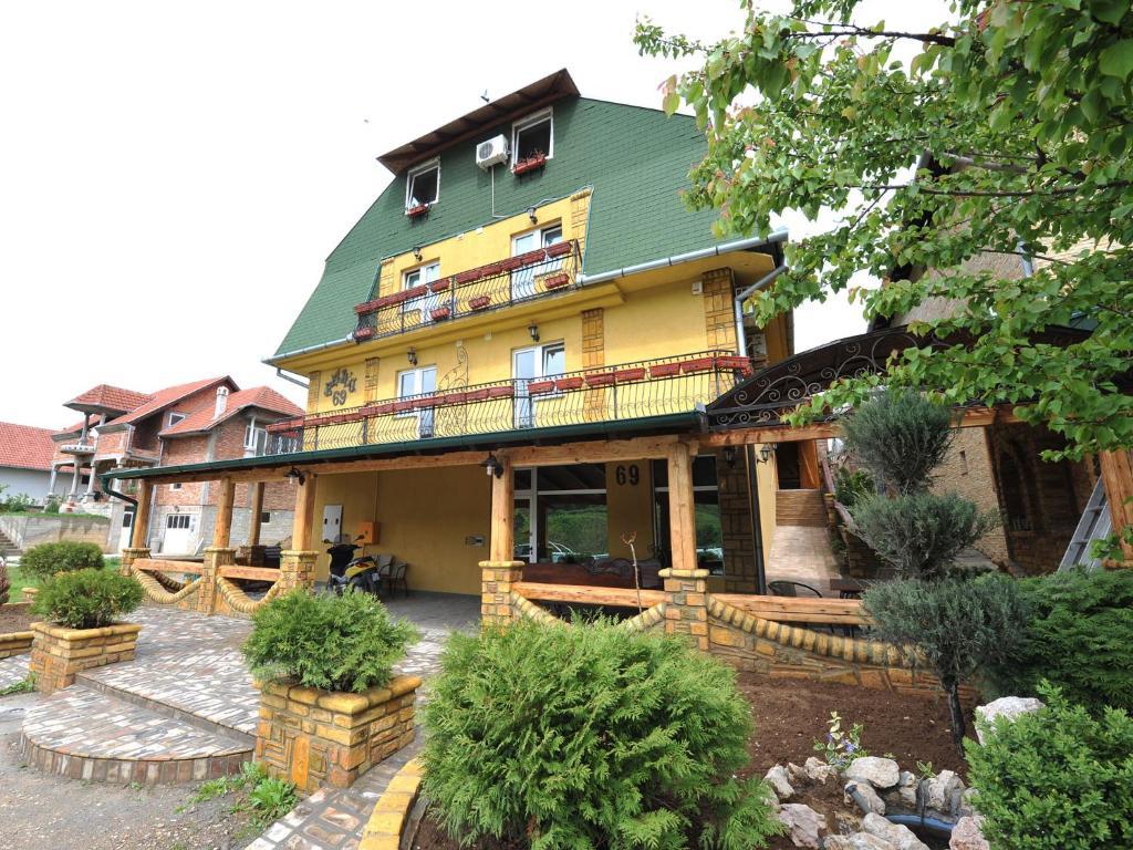 סרמסקי קרלובצ'י Villa Belilo 69 מראה חיצוני תמונה